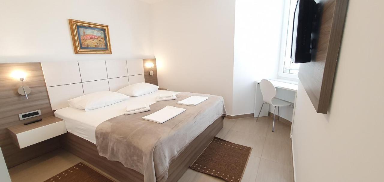 Apartments Lofiel ノヴァリャ エクステリア 写真