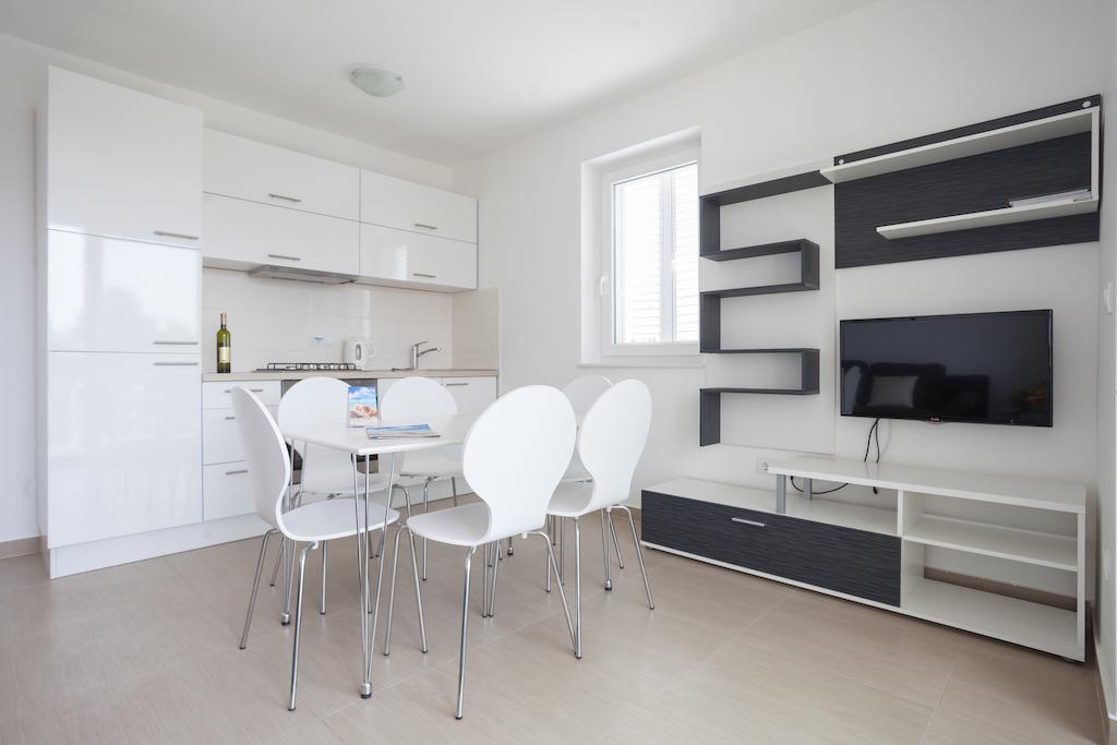 Apartments Lofiel ノヴァリャ 部屋 写真