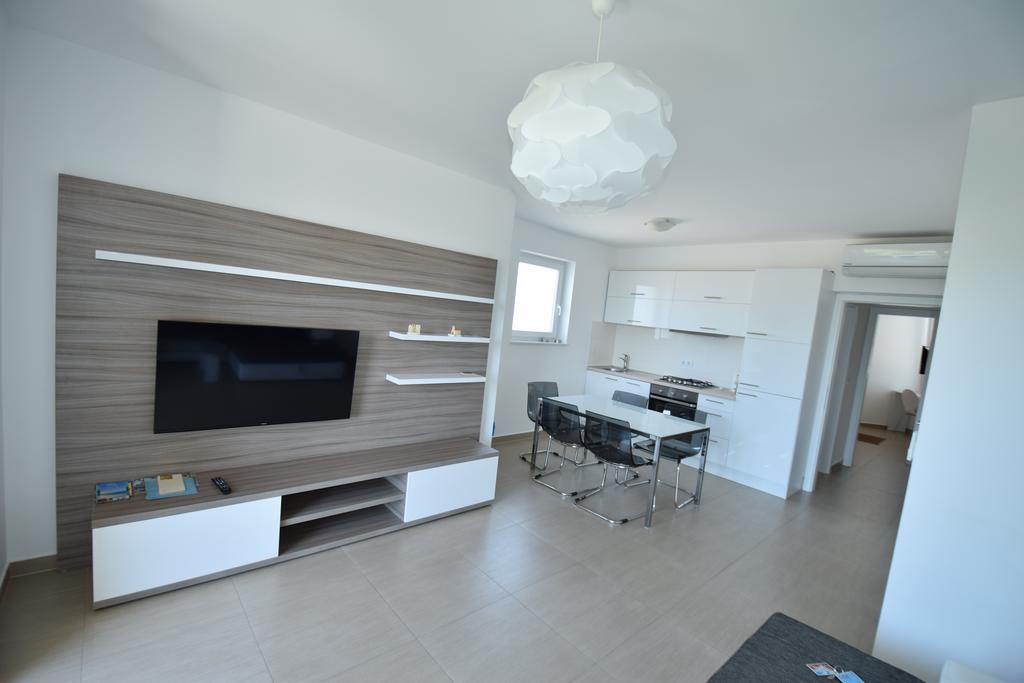 Apartments Lofiel ノヴァリャ エクステリア 写真
